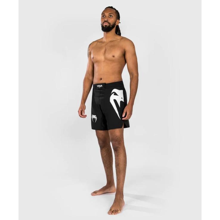Shorts Venum Light 5.0 MMA noir / blanc
