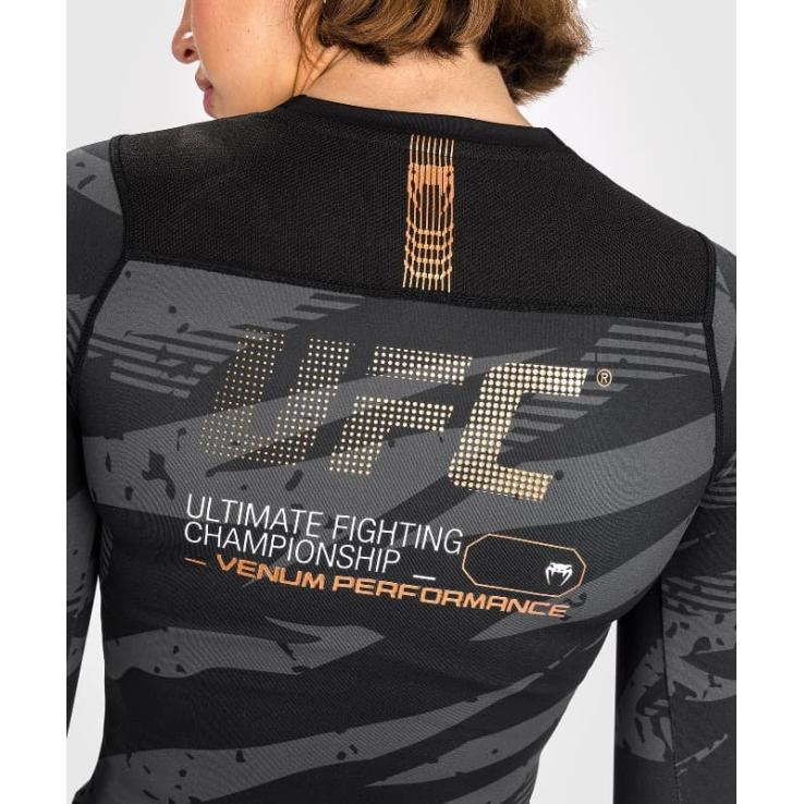 Rashguard femme manches longues UFC By Adrenaline Fight Week - camouflage urbain